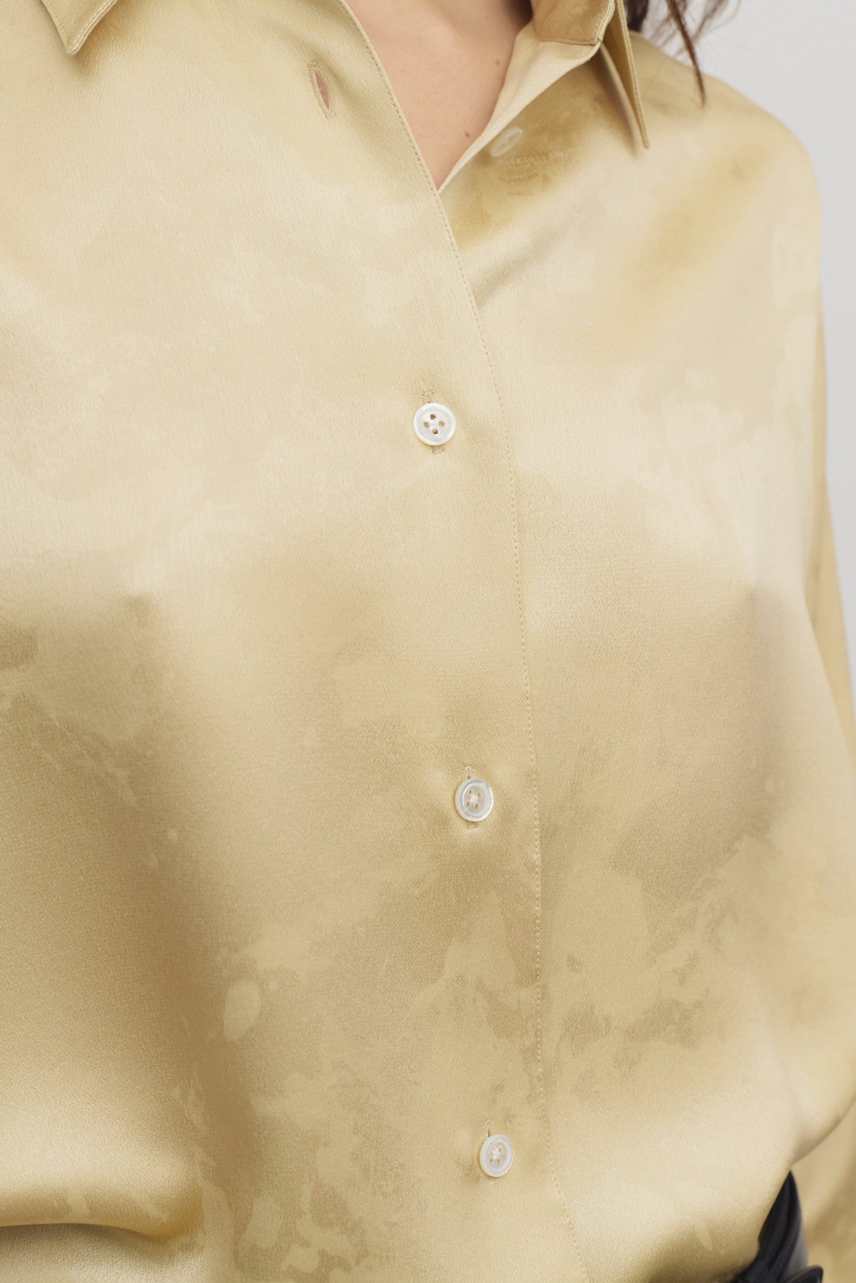 Takara Shirt in Silk - Image 6