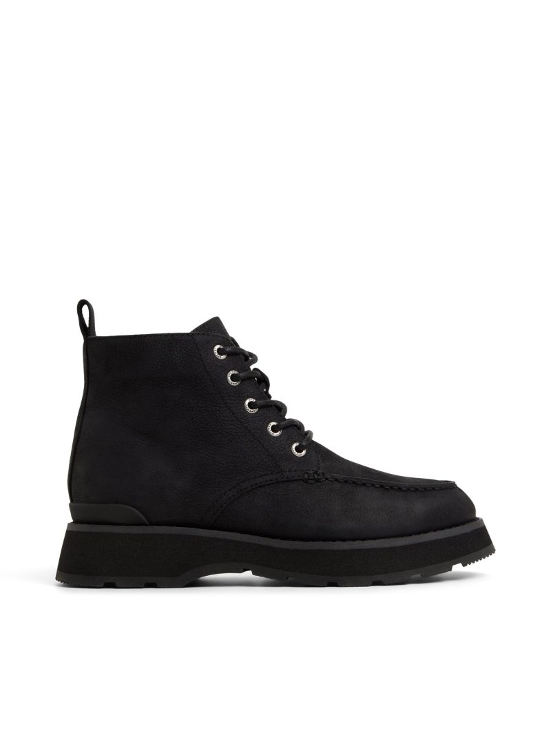 Newbury Chelsea Lug Boot